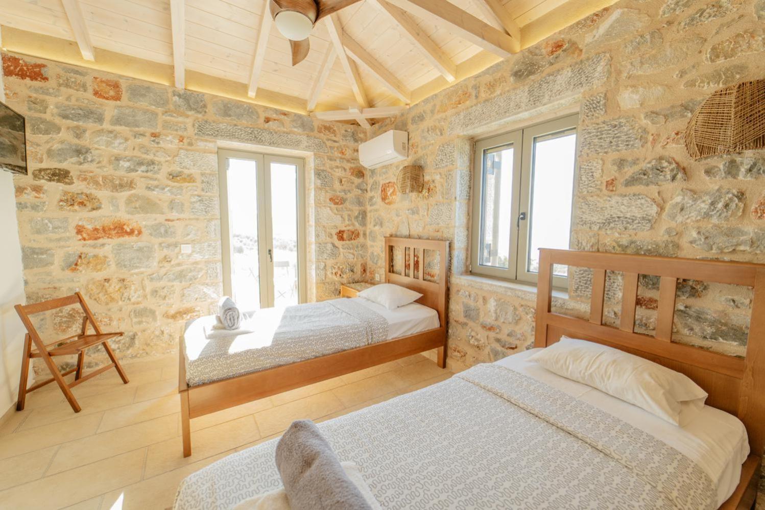 Villa Dioni Ena Pirgos  Exteriör bild
